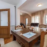 Four-bedroom With Sea View 03