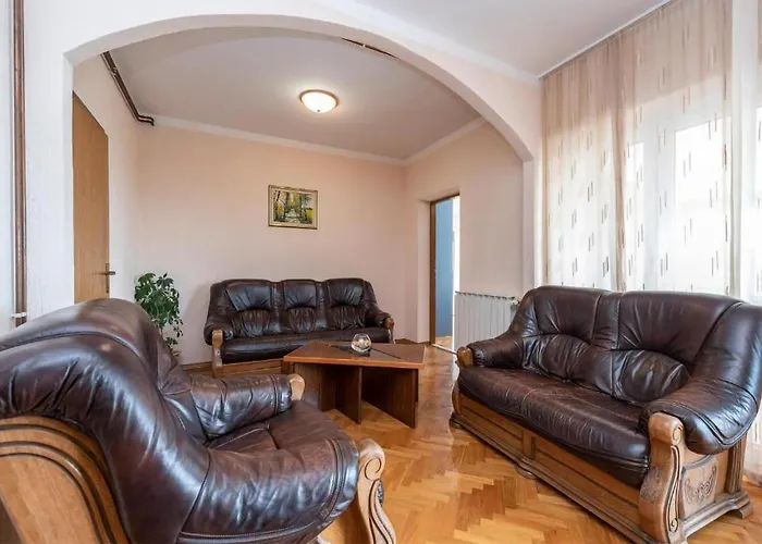 Four-bedroom With Sea View 03 度假居 Kruševo