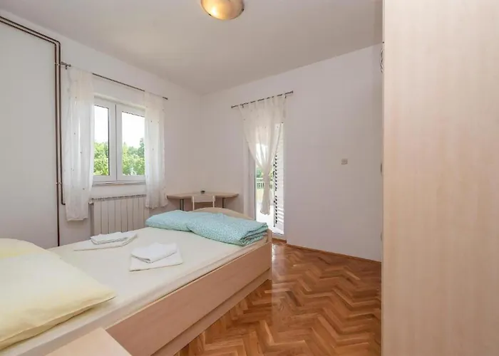 Four-bedroom With Sea View 03 Kruševo